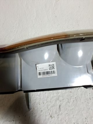 PILOTO TRASERO IZQUIERDO FORD TRANSIT CONNECT (2)