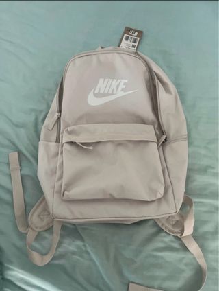 Mochila Nike Beige