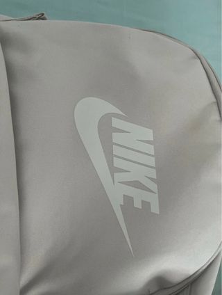 Mochila Nike Beige