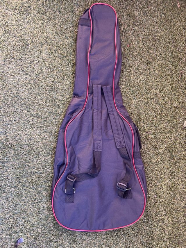 Guitarra y accesorios