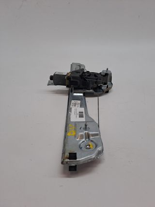ELEVALUNAS DELANTERO DERECHO PEUGEOT 208 (5)