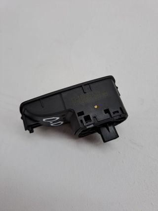 MANDO ELEVALUNAS DELANTERO DERECHO OPEL CORSA D