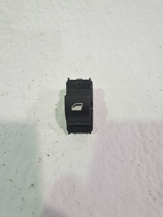 MANDO ELEVALUNAS TRASERO DERECHO PEUGEOT 208 (P2)