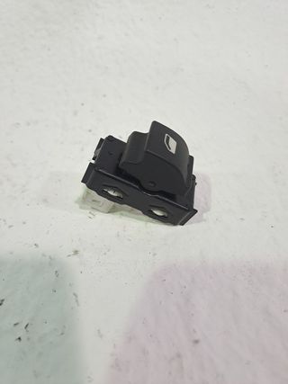 MANDO ELEVALUNAS TRASERO DERECHO PEUGEOT 208 (P2)
