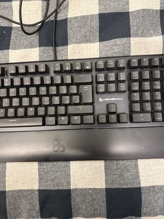 Teclado Gaming Newskill Negro