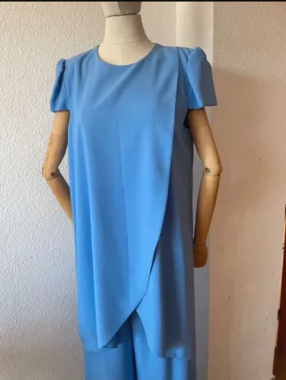 Traje pantalón Meryfor Talla 42 Nuevo