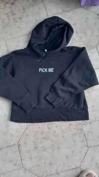 Felpa nera con cappuccio PICK ME