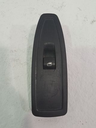 MANDO ELEVALUNAS DELANTERO DERECHO BMW 1 (F20) (2)
