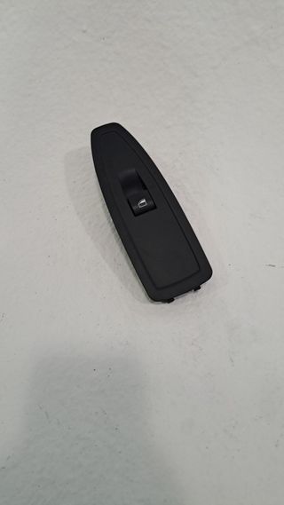MANDO ELEVALUNAS DELANTERO DERECHO BMW 1 (F20) (3)