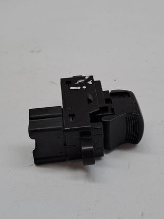 MANDO ELEVALUNAS TRASERO IZQUIERDO NISSAN JUKE (F15) (3)