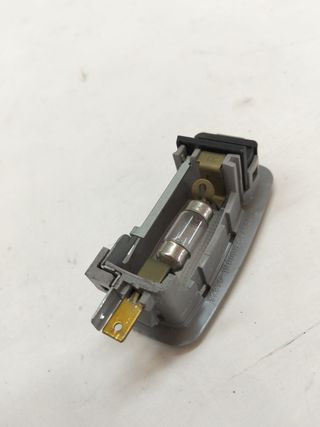 LUZ INTERIOR KIA VENGA (5)