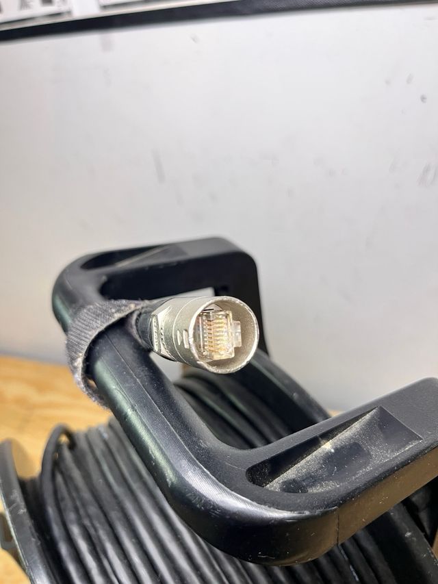 Enrolador cabo Neutrik etherCon Cat.6 ce