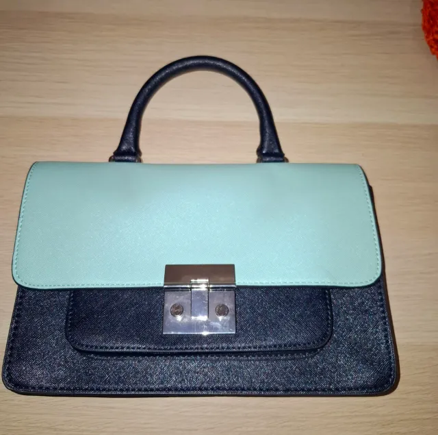 Bolso de fiesta negro y verde menta ZARA
