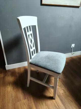 Conjunto de mesa extensible con 4 sillas roble