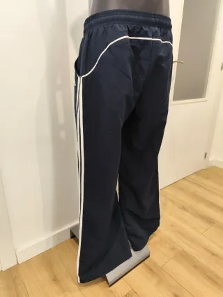 Pantalón Adidas 3Stripes Lifestyle Woven T.44 (L)