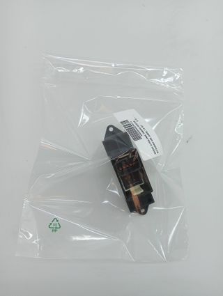 MANDO ELEVALUNAS TRASERO DERECHO MITSUBISHI ASX (GA0W)