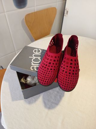 Zapatos Arche rojos mujer