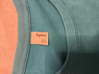 Camiseta Adopta una Mascota Personajes