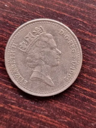 11 Monedas Colección Inglaterra, España y R. Checa