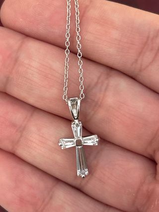 Collar Cruz Plata con Circonitas