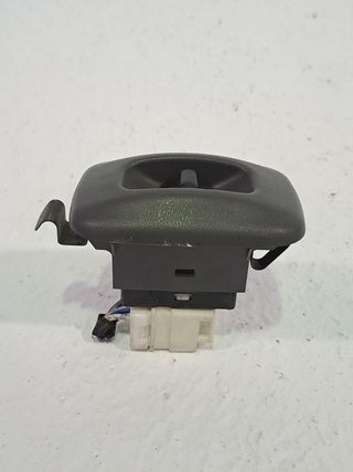 MANDO ELEVALUNAS TRASERO DERECHO NISSAN PICK-UP (D22)