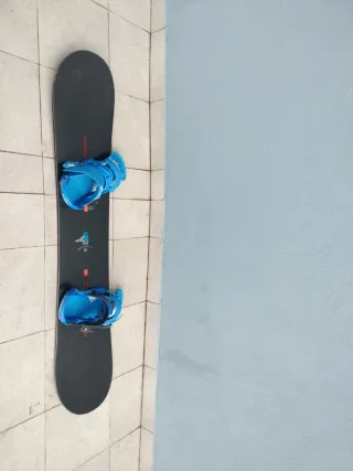  Tabla de snow Burton con funda y fijaciones