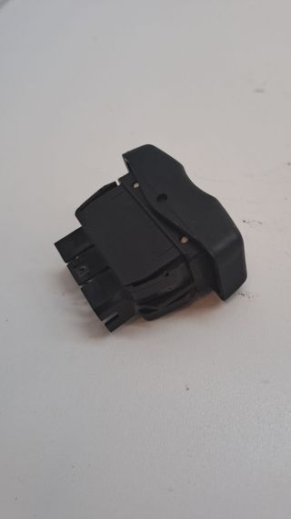 MANDO ELEVALUNAS DELANTERO IZQUIERDO DACIA LOGAN (2)