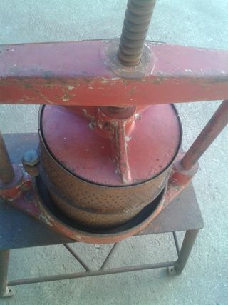 Prensa de vino antigua