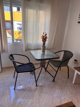 Mesa cristal y 2 sillas exterior