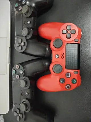 Stock n. 3 Joystick PS4 Sony Nero e Rosso