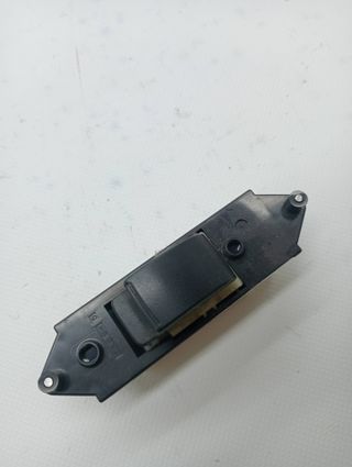 MANDO ELEVALUNAS TRASERO DERECHO MITSUBISHI ASX