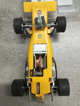 Coche Scalextric Amarillo Ford Tyrrell 1