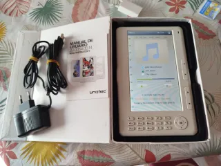Lector Ebook Unotec Multimedia EB71 + Accesorios