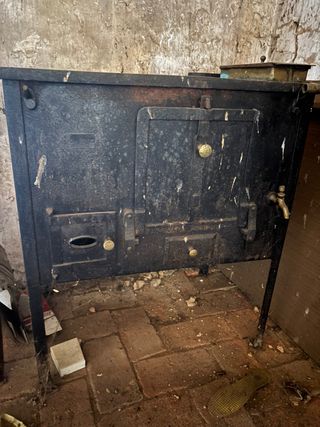 Cocina antigua de hierro fundido