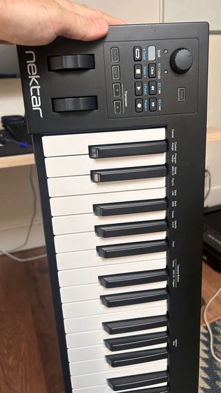 Teclado Nektar Impact GX61
