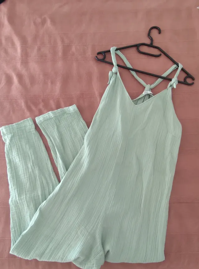 Mono verde claro Zara