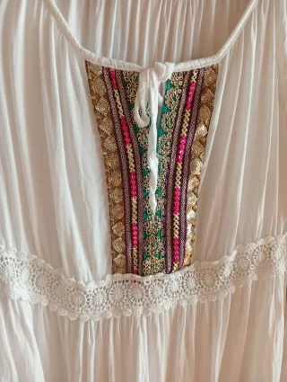 Blusa campesina bordada blanca