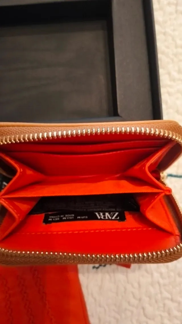 Conjunto Zara: Guantes y Monedero