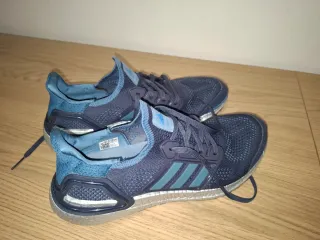 ADIDAS ULTRABOOST 