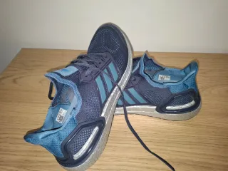 ADIDAS ULTRABOOST 