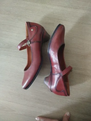 Zapatos Pikolinos mujer rojos