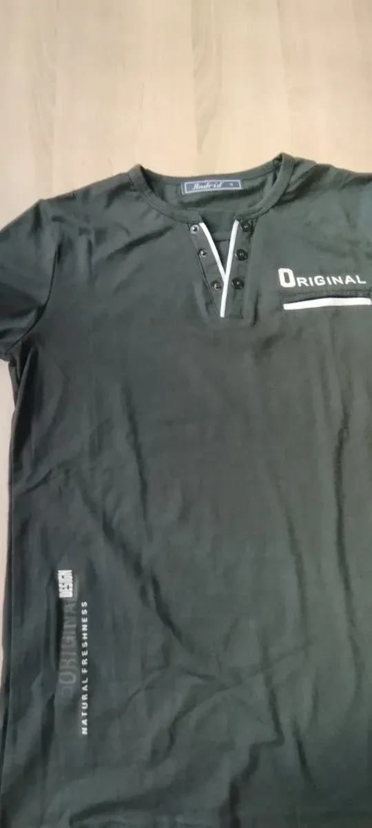 Camiseta Caballero nueva. Talla M azul marino