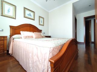 Dormitorio en Cerezo natural 150x190 cm