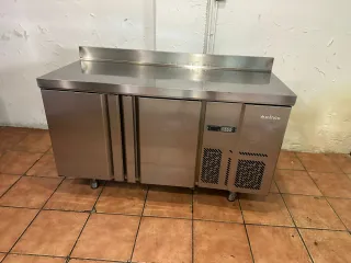 Bajo mostrador refrigerado Infrico