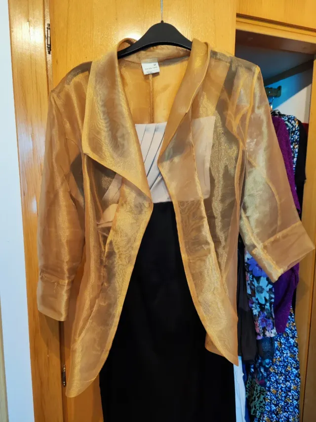 Chaqueta transparente dorada Talla 48