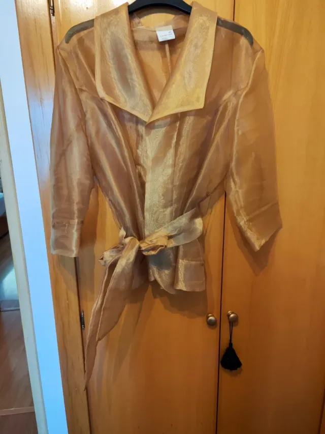 Chaqueta transparente dorada Talla 48