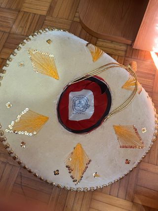 Sombrero Charro Mexicano Beige y Dorado