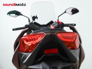 YAMAHA X-MAX 300 ABS