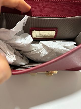 Bolso piel Furla. Modelo Metrópoli