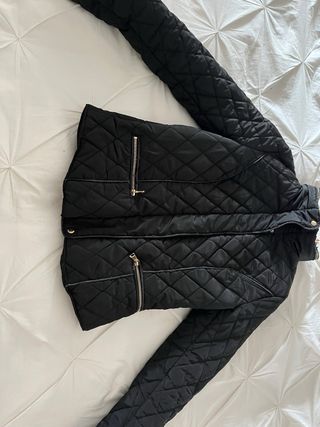Chaqueta Zara acolchada negra